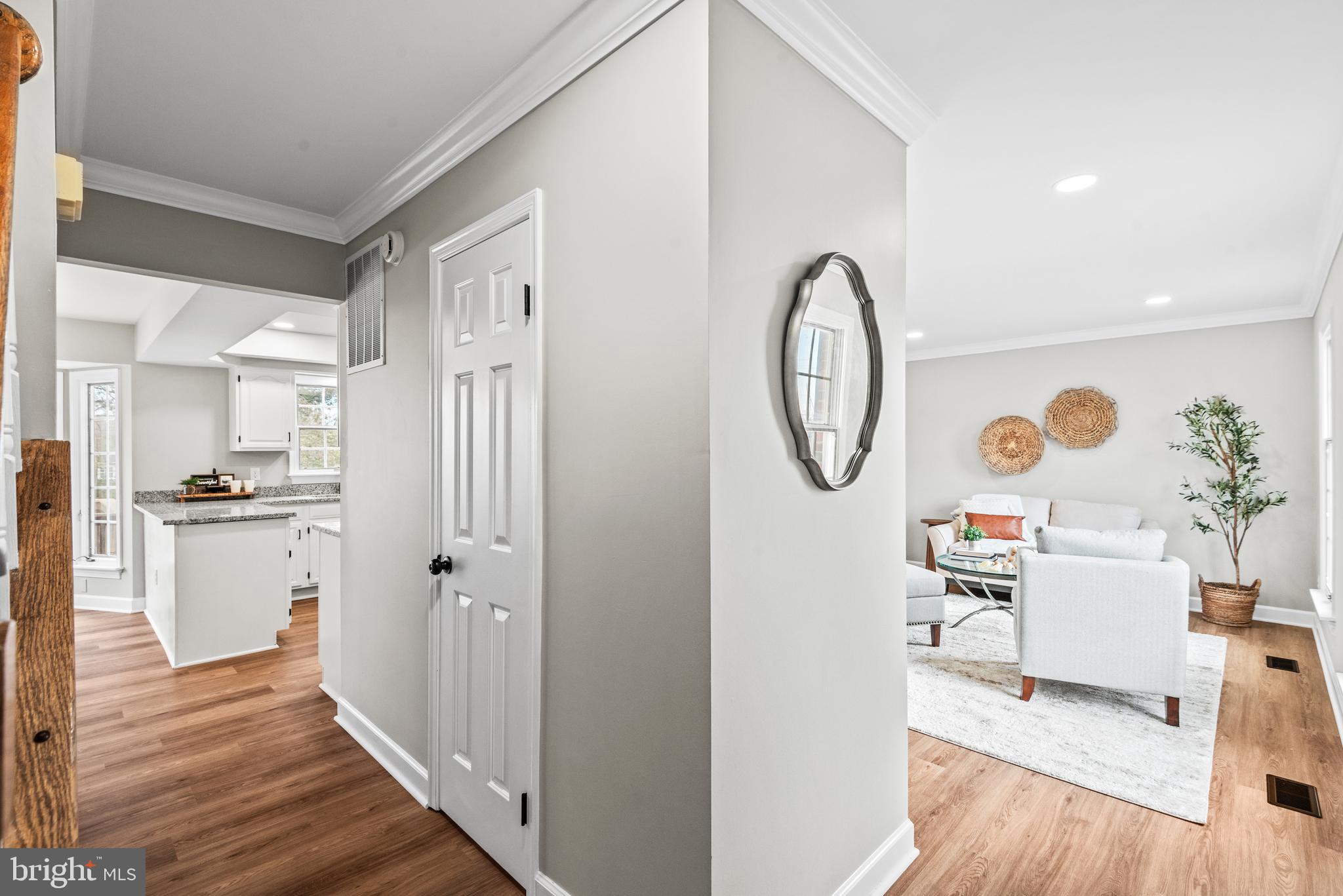 4 Dawson Dr