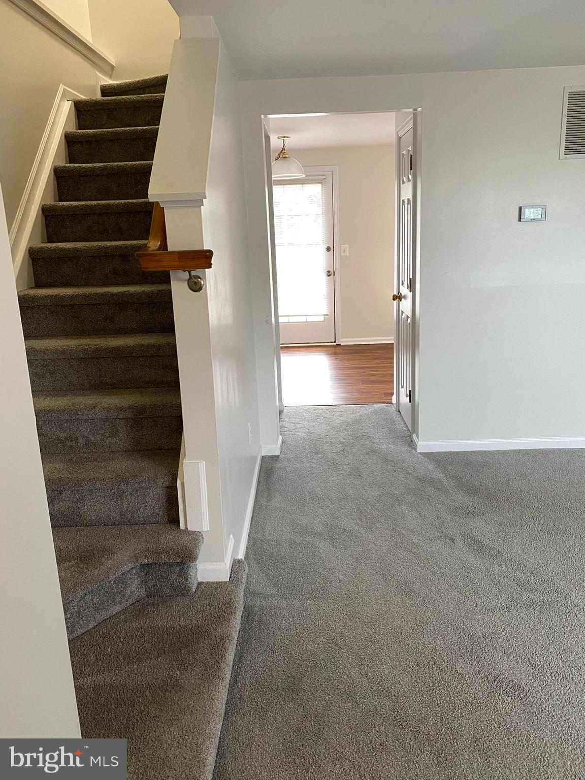 409 SEDGWICK CT