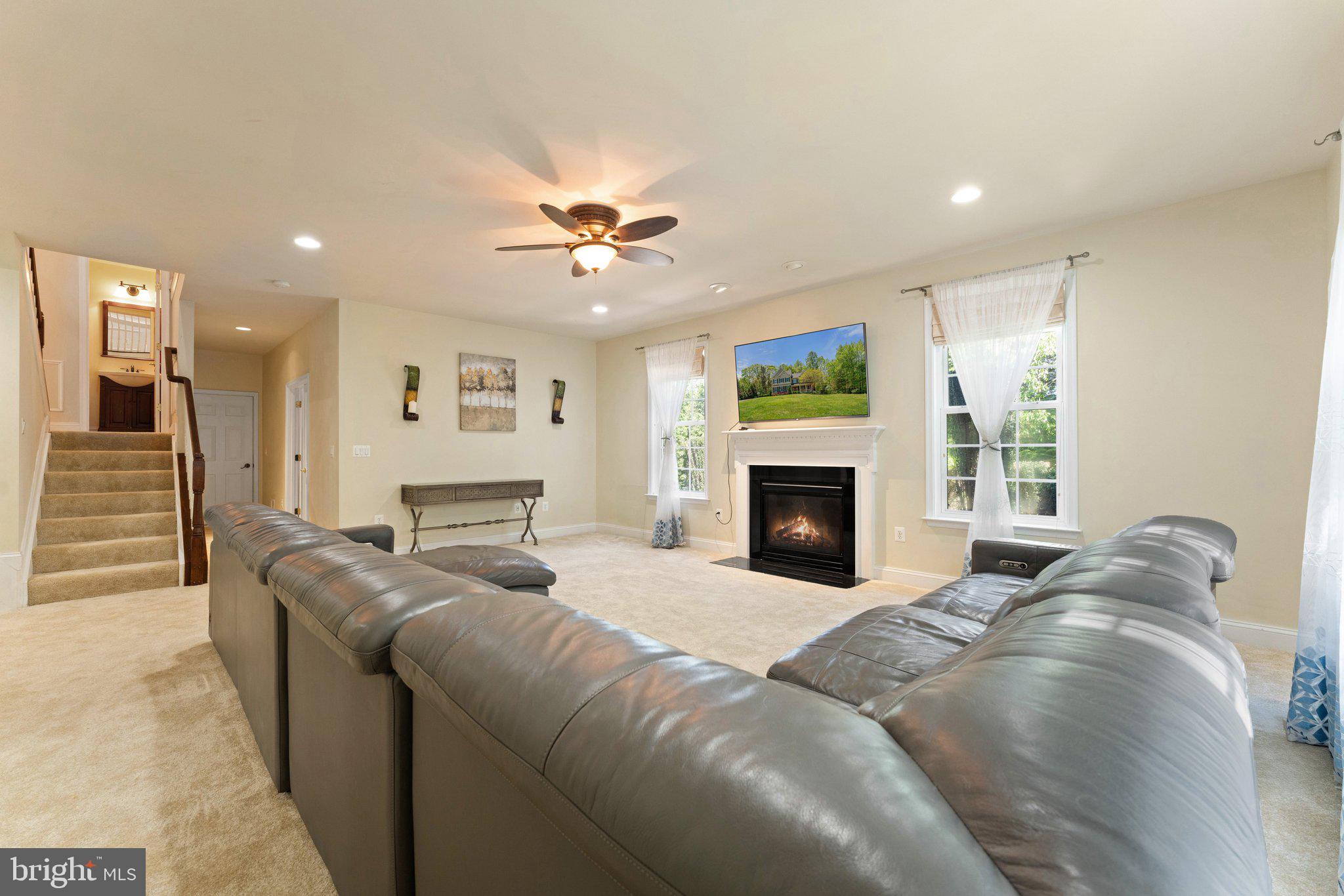 25 Gibson Dr