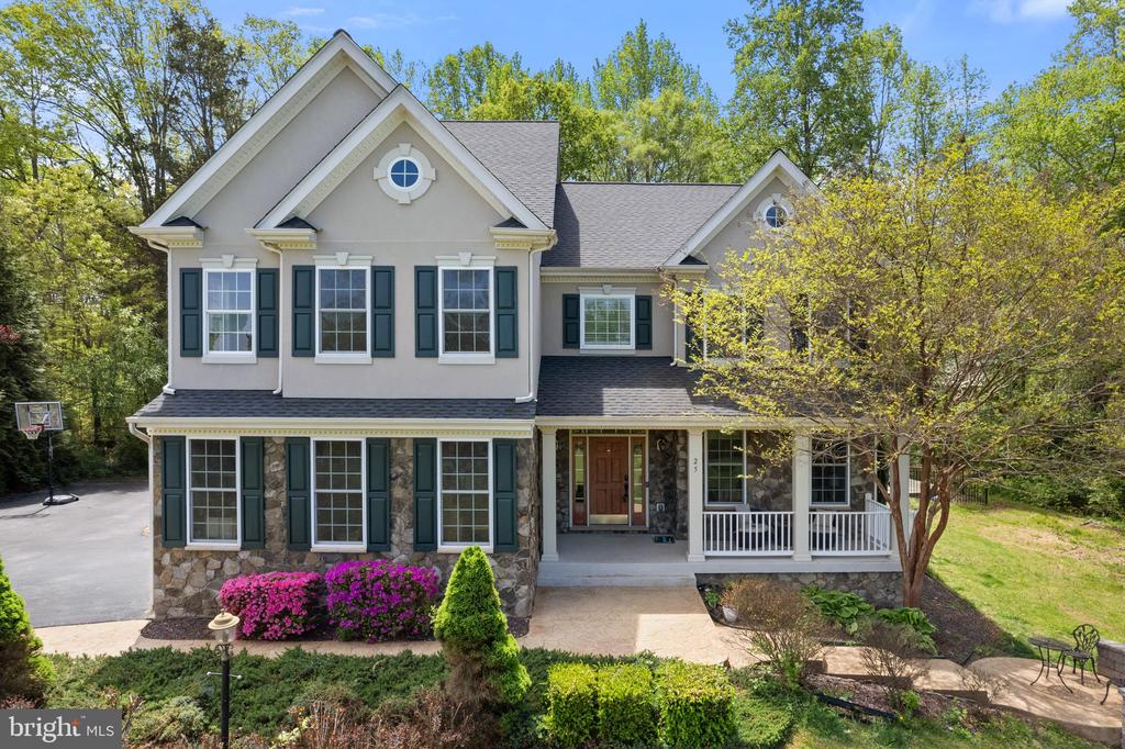 25 Gibson Dr