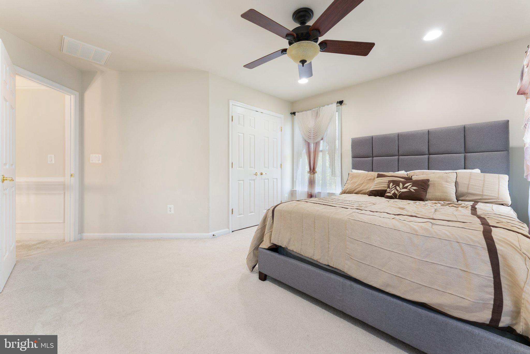 25 Gibson Dr
