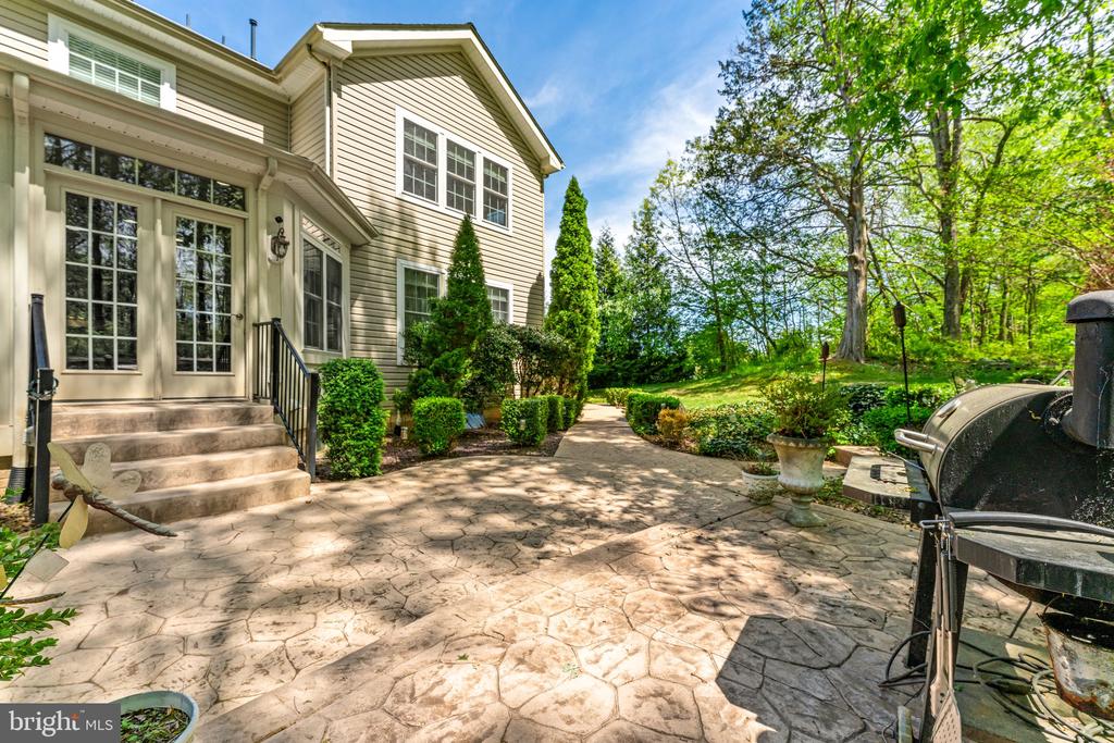 25 Gibson Dr