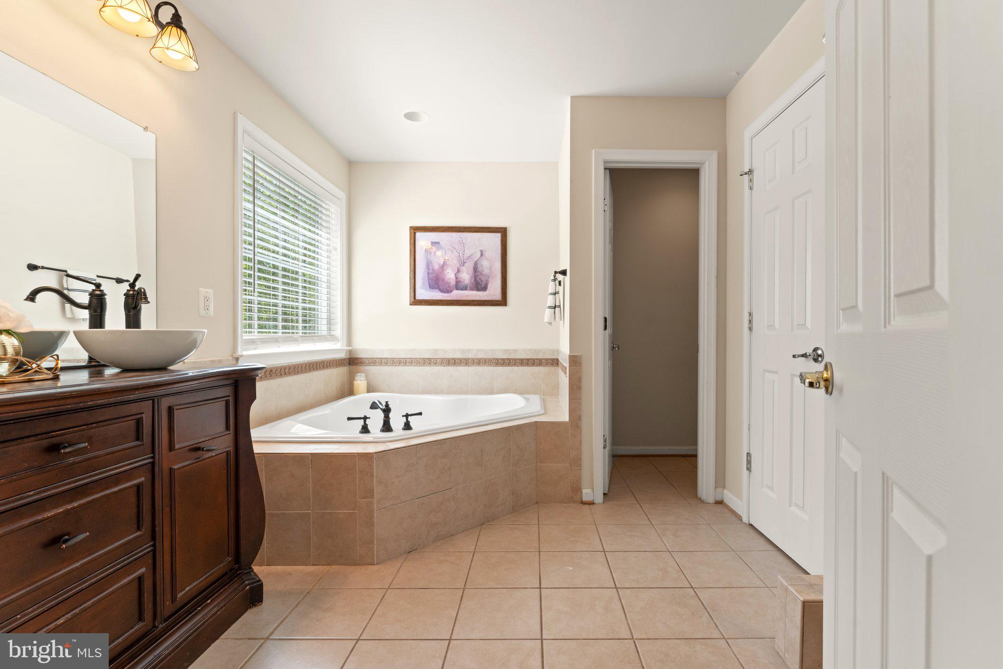 25 Gibson Dr