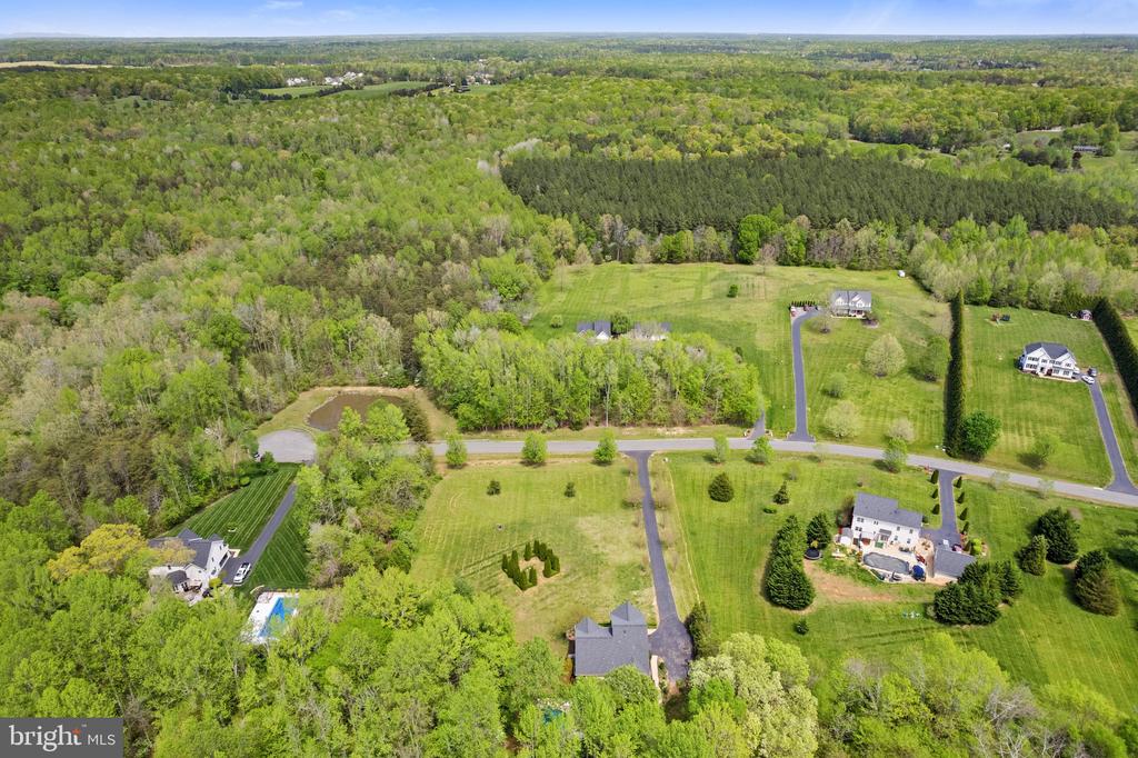 25 Gibson Dr