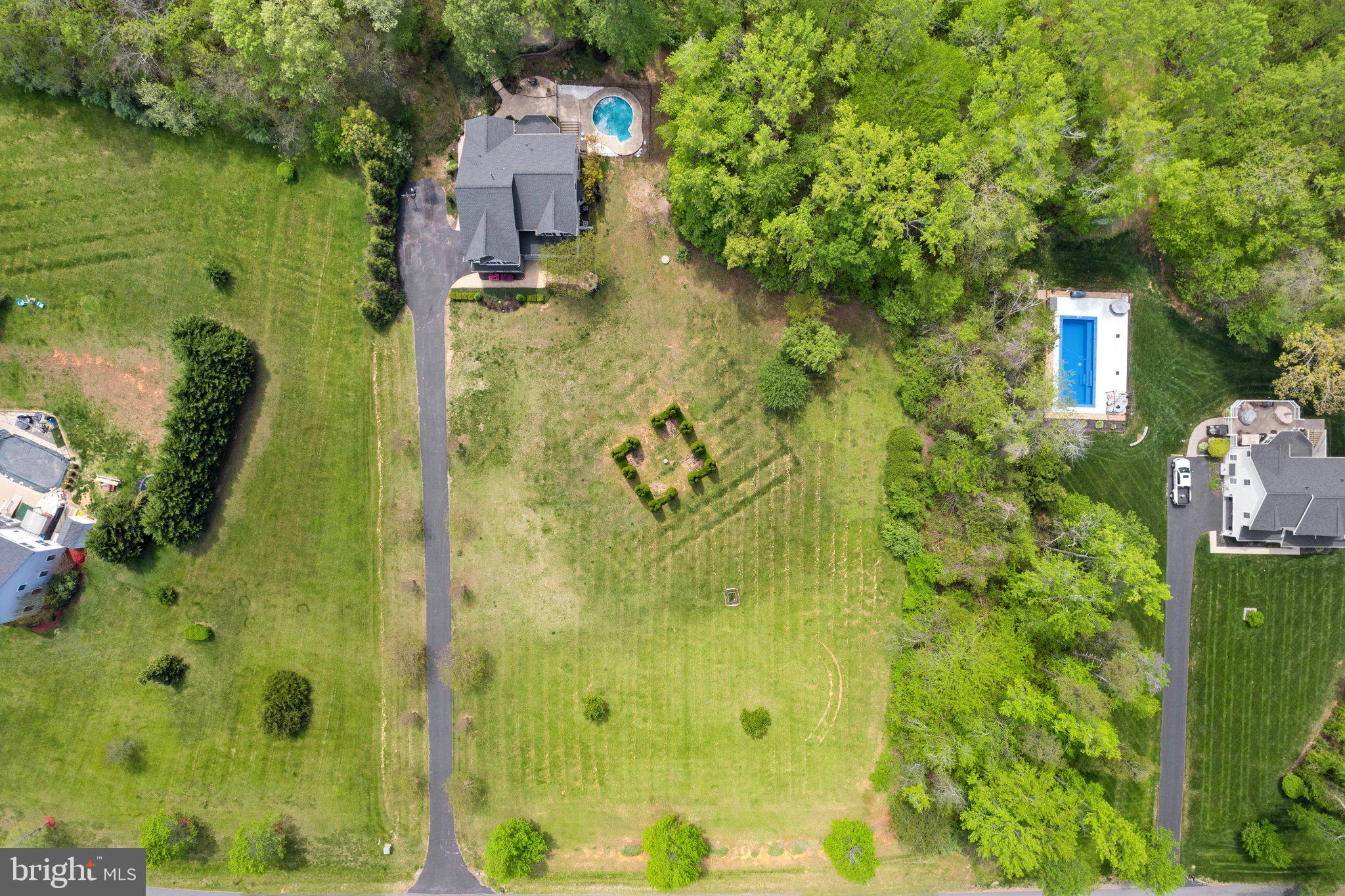 25 Gibson Dr