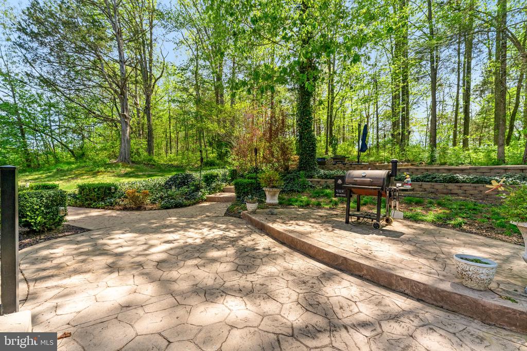 25 Gibson Dr