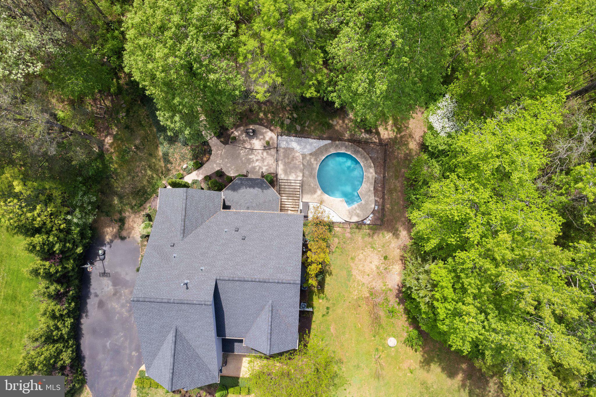25 Gibson Dr