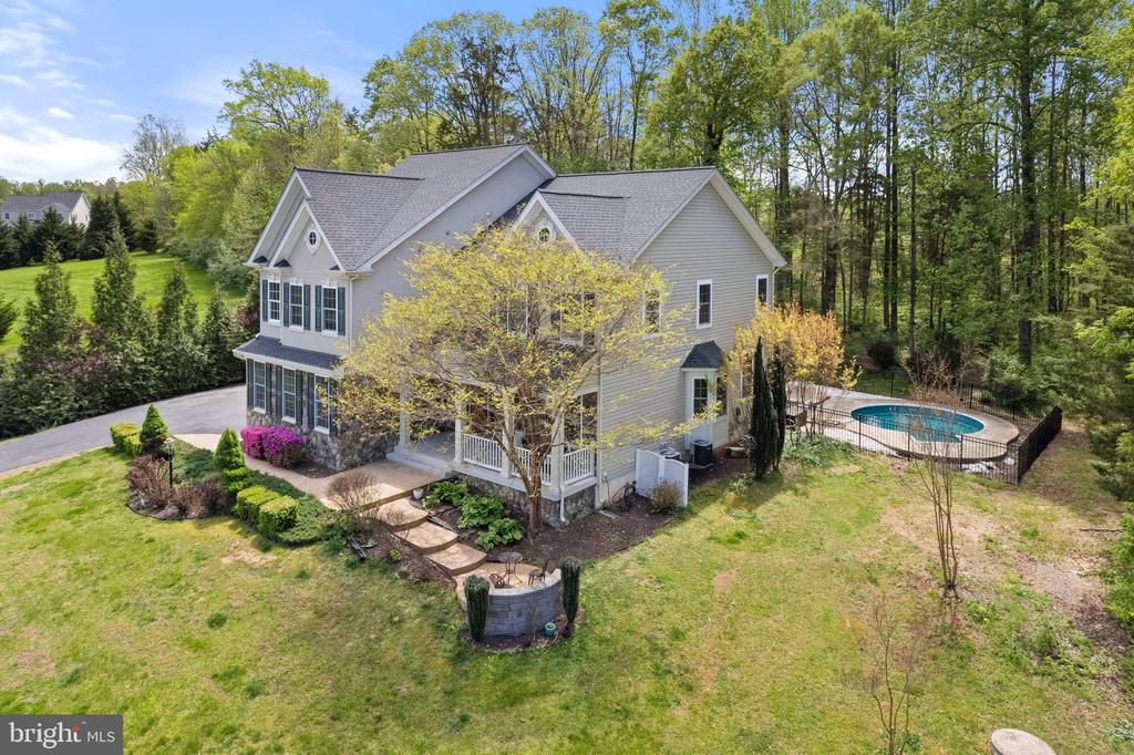 25 Gibson Dr