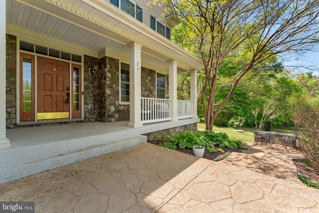 25 Gibson Dr