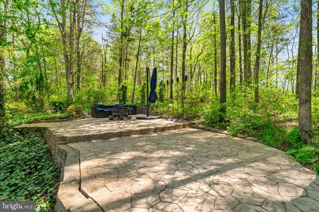 25 Gibson Dr