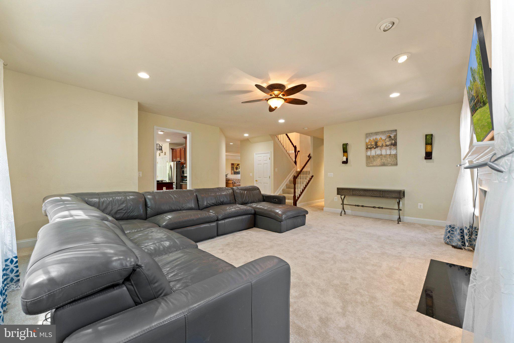 25 Gibson Dr