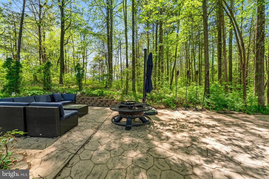 25 Gibson Dr