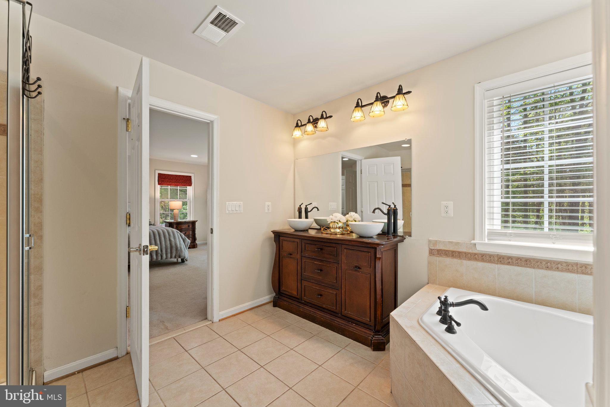 25 Gibson Dr