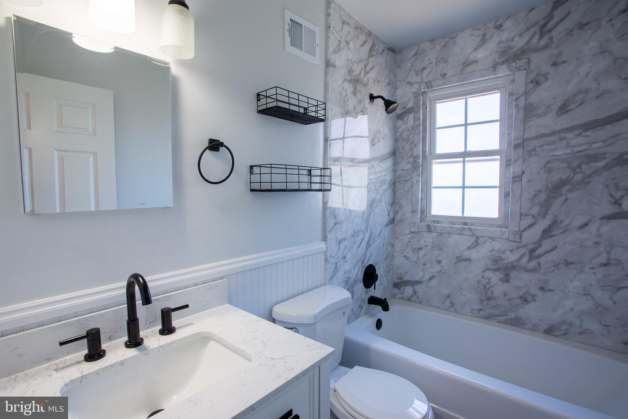 217 Pepper Tree Ln