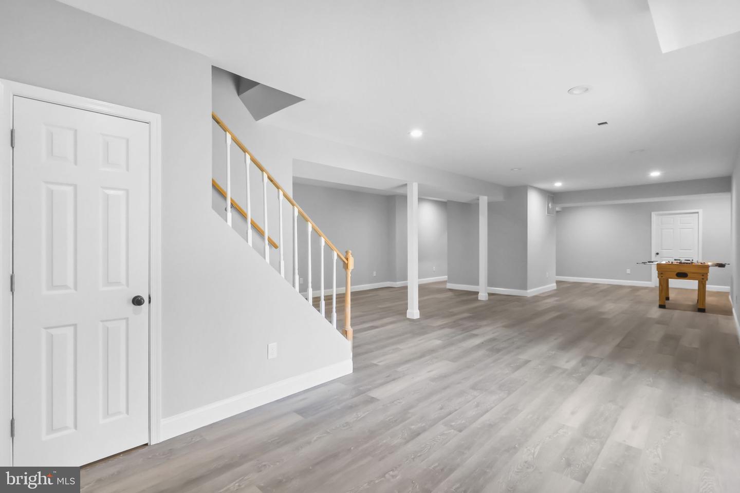 64 Panners Ln