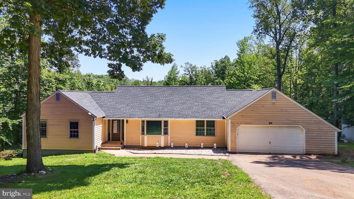 64 Panners Ln