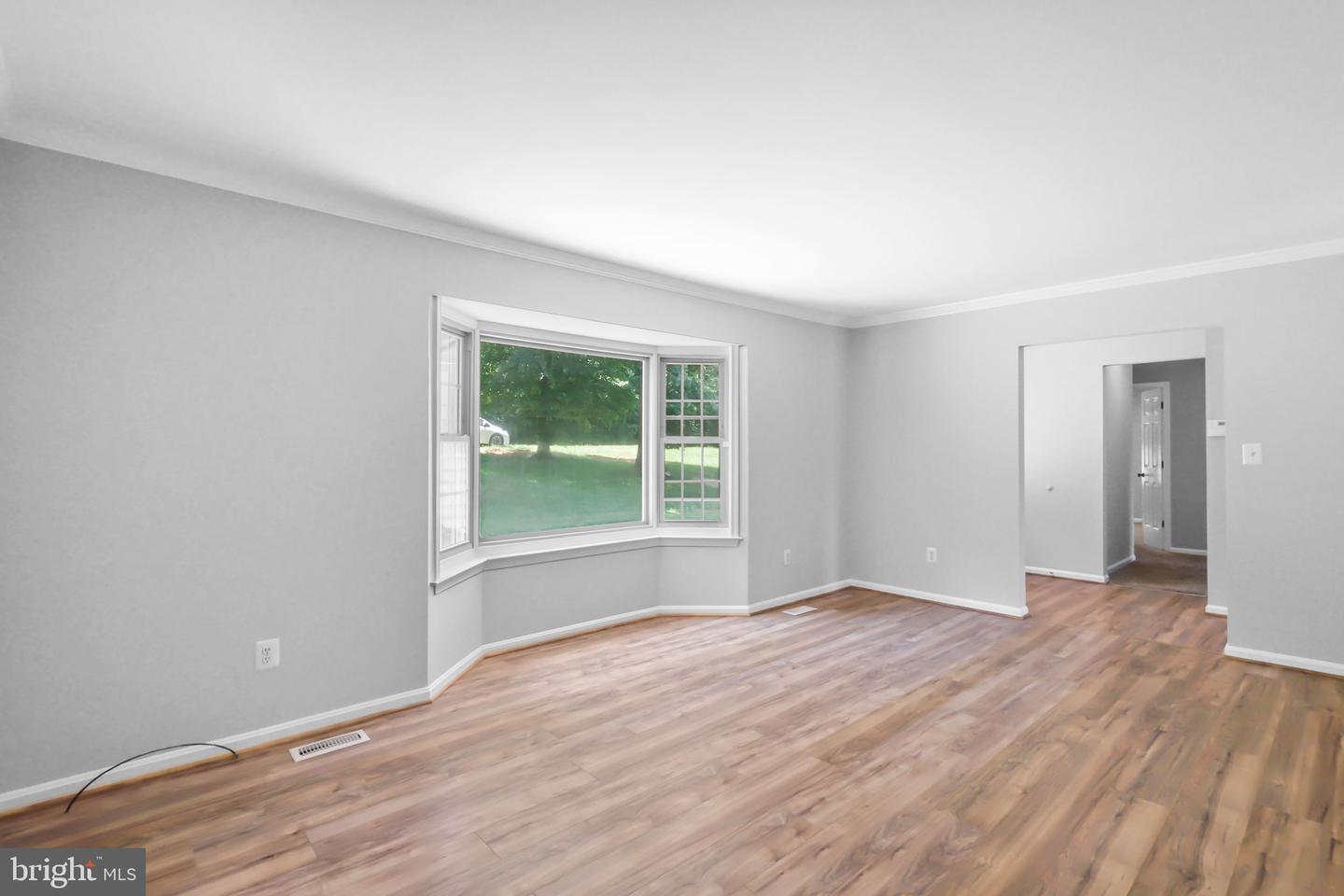 64 Panners Ln