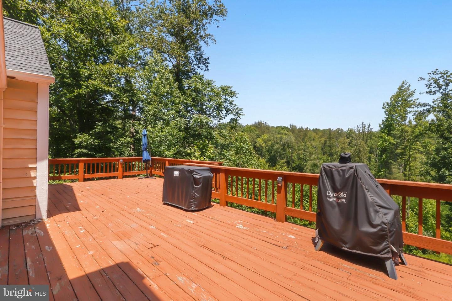 64 Panners Ln