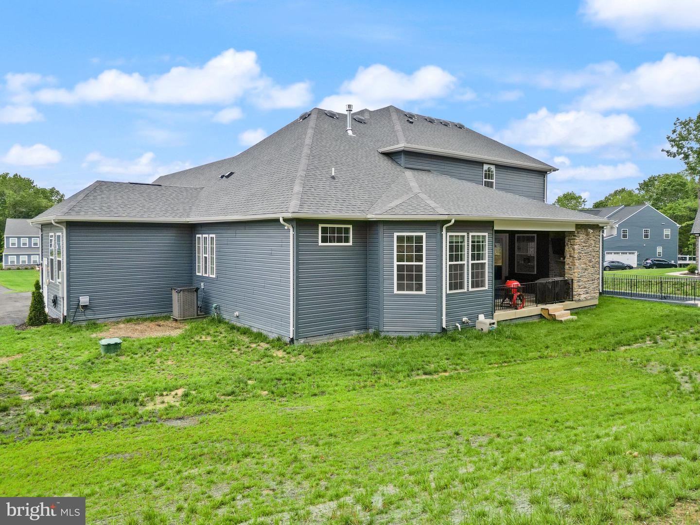 118 Liberty Garden Ln