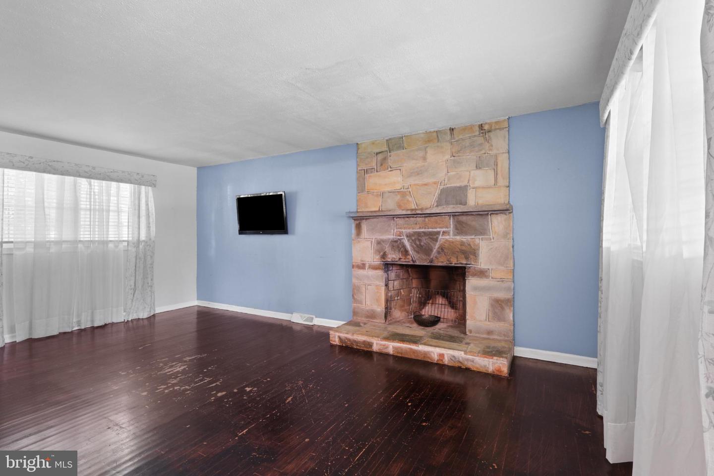 801 Culpeper