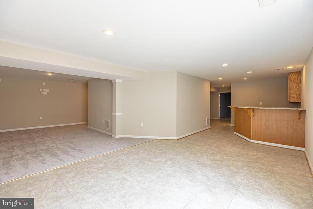 8 MINTWOOD DR