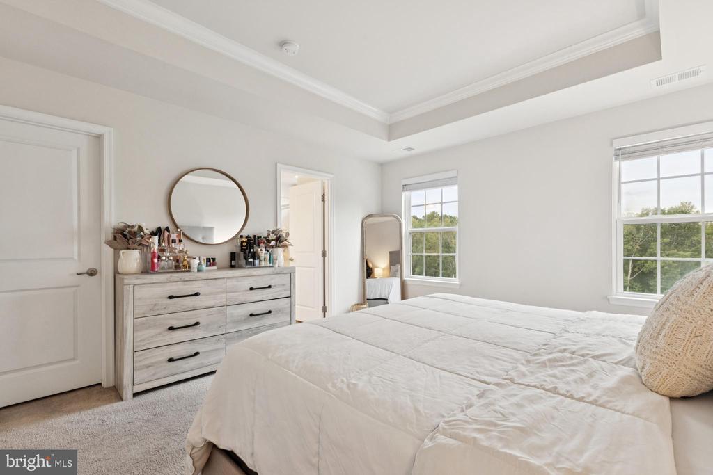 103 Crest Ct