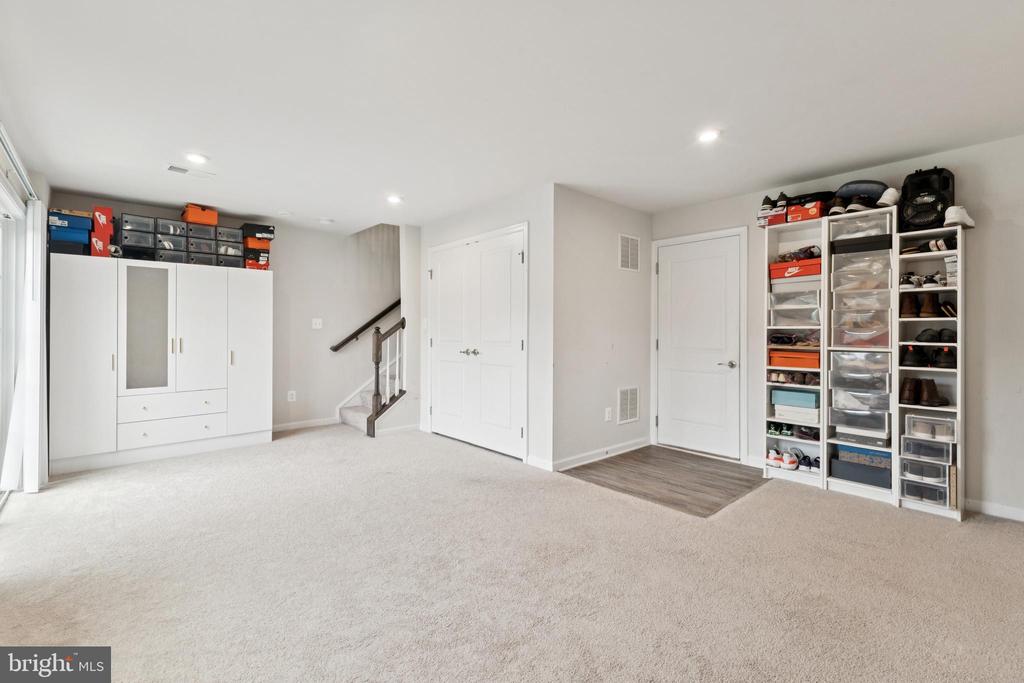 103 Crest Ct