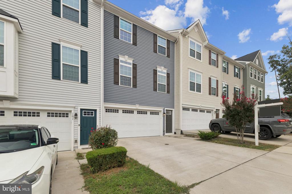 103 Crest Ct