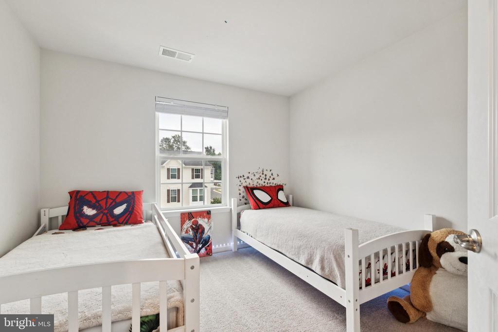 103 Crest Ct