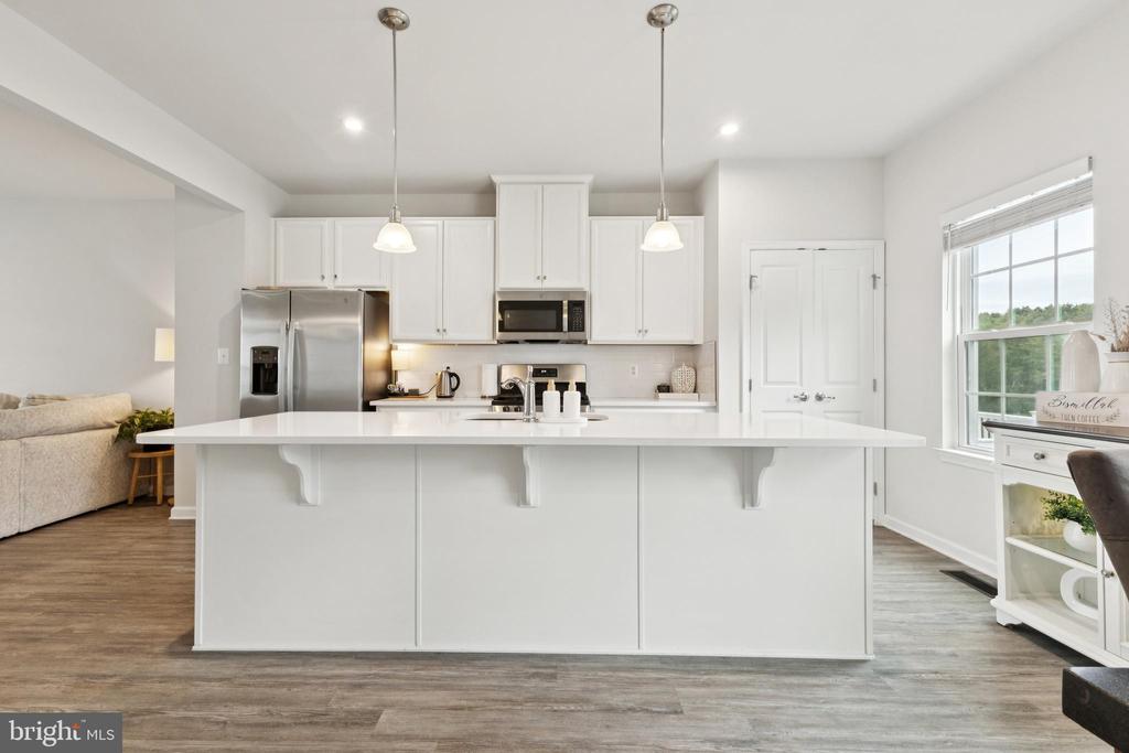 103 Crest Ct