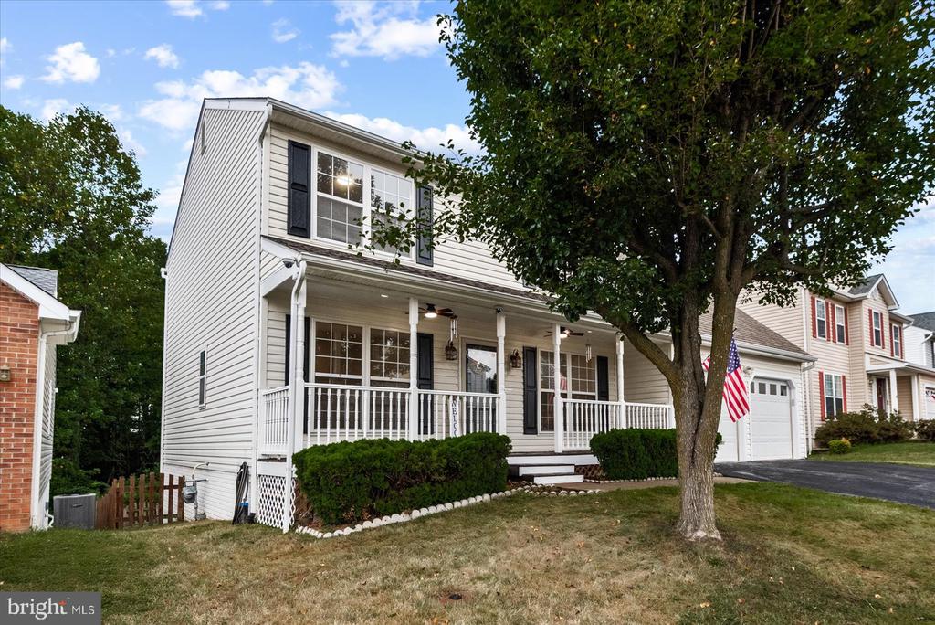 12 LAKESIDE DRIVE