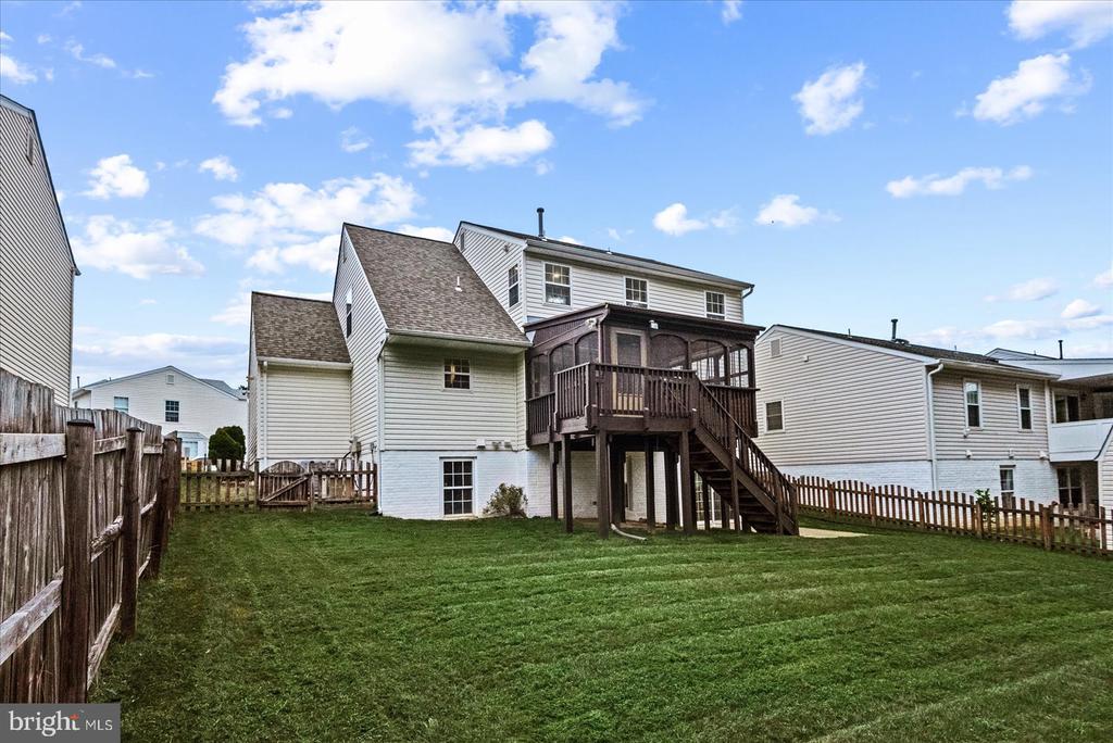 12 LAKESIDE DRIVE