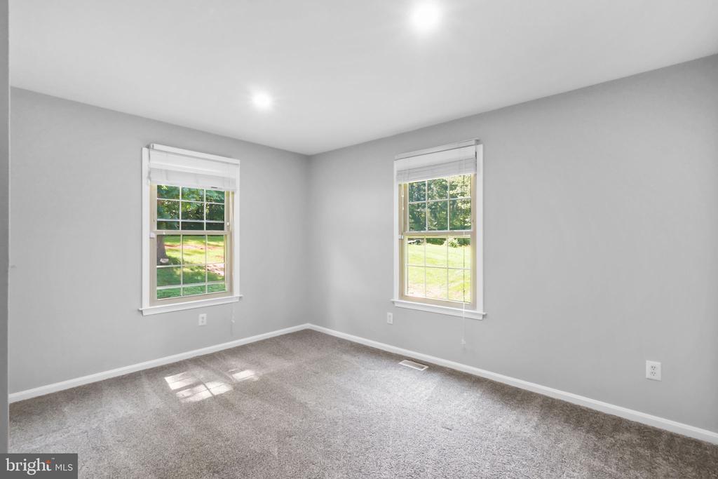 64 PANNERS LANE