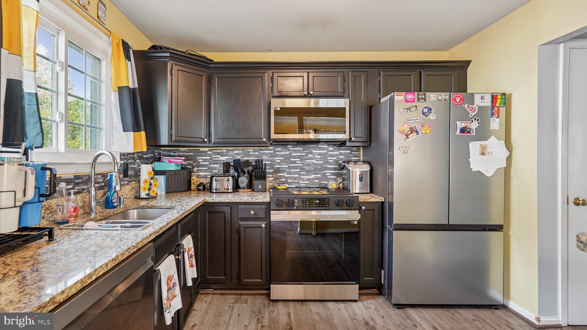 201 MAYFAIR PLACE 179