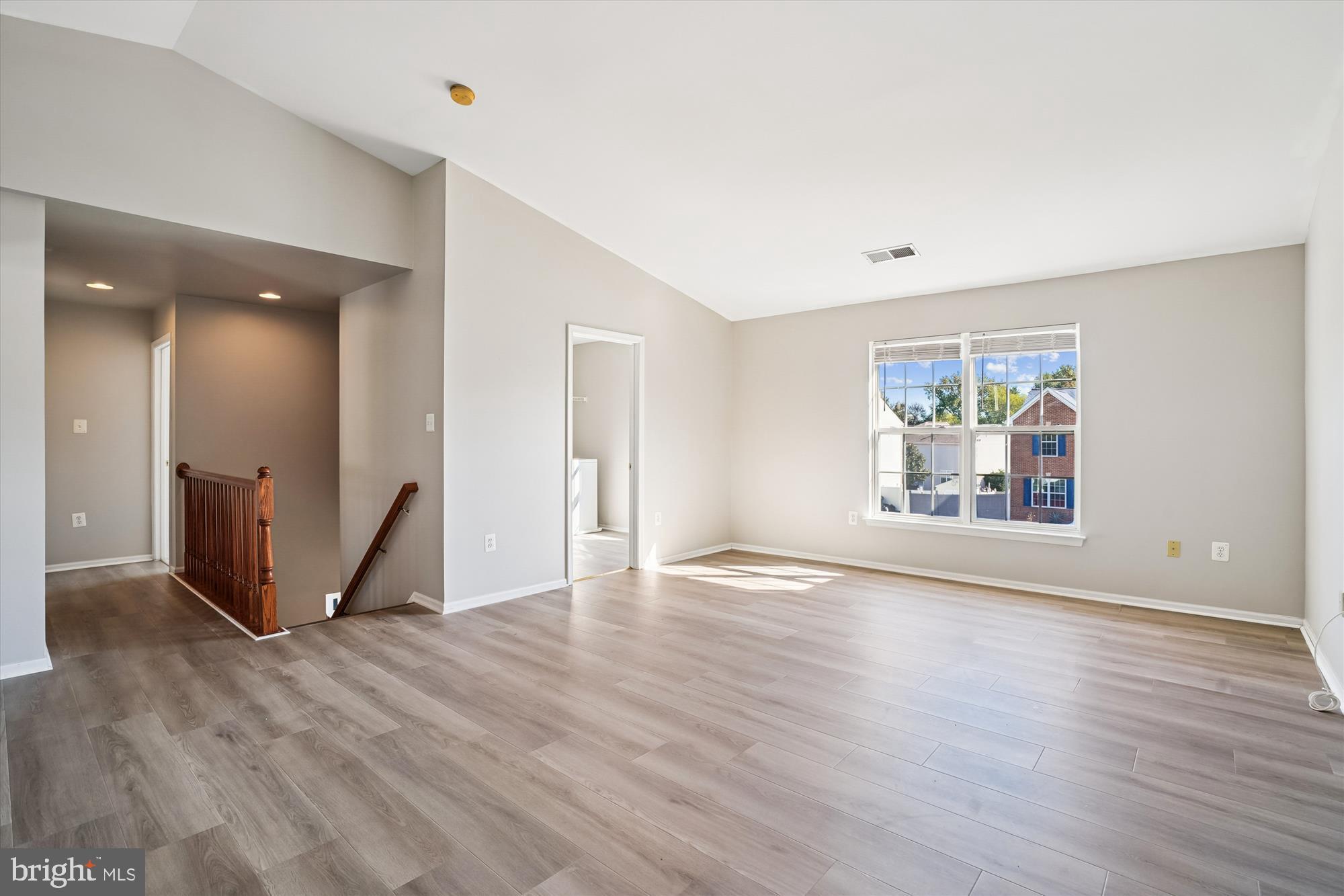 8 MINTWOOD DRIVE