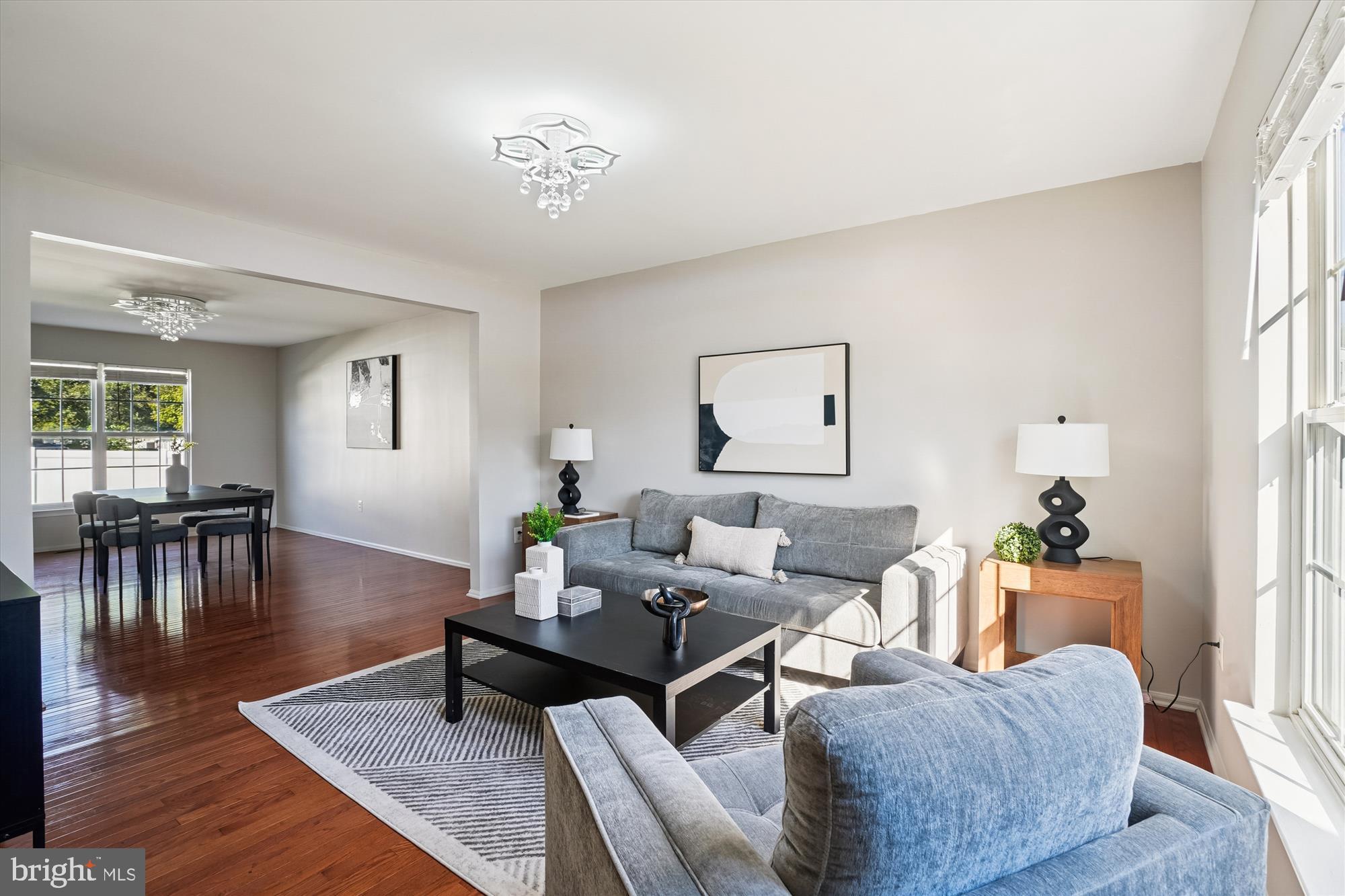 8 MINTWOOD DRIVE