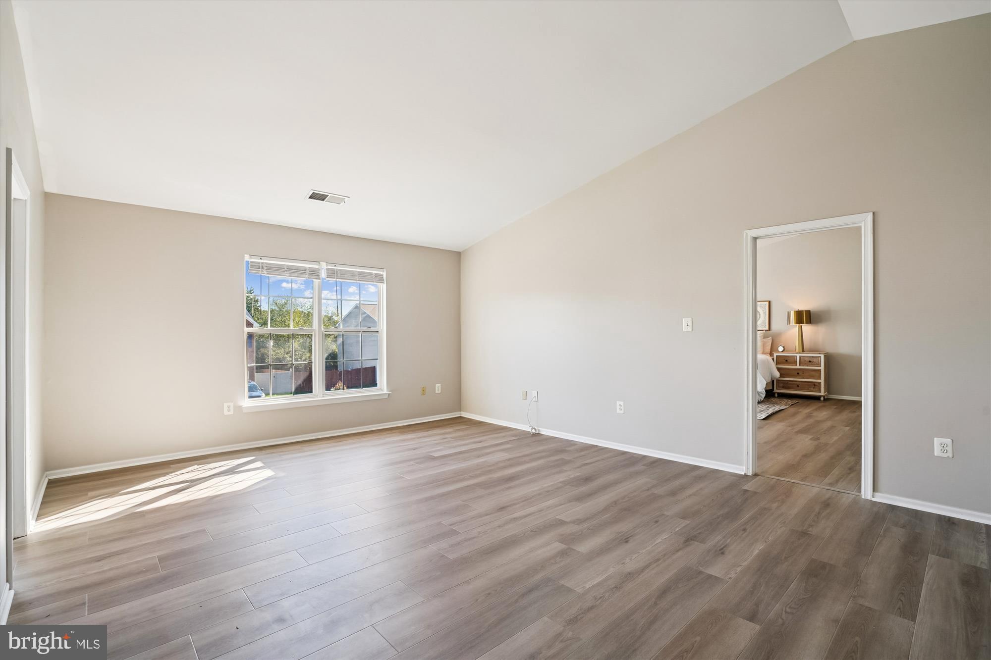 8 MINTWOOD DRIVE