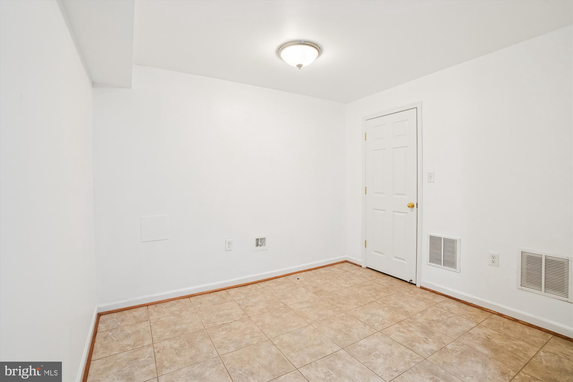 8 MINTWOOD DRIVE