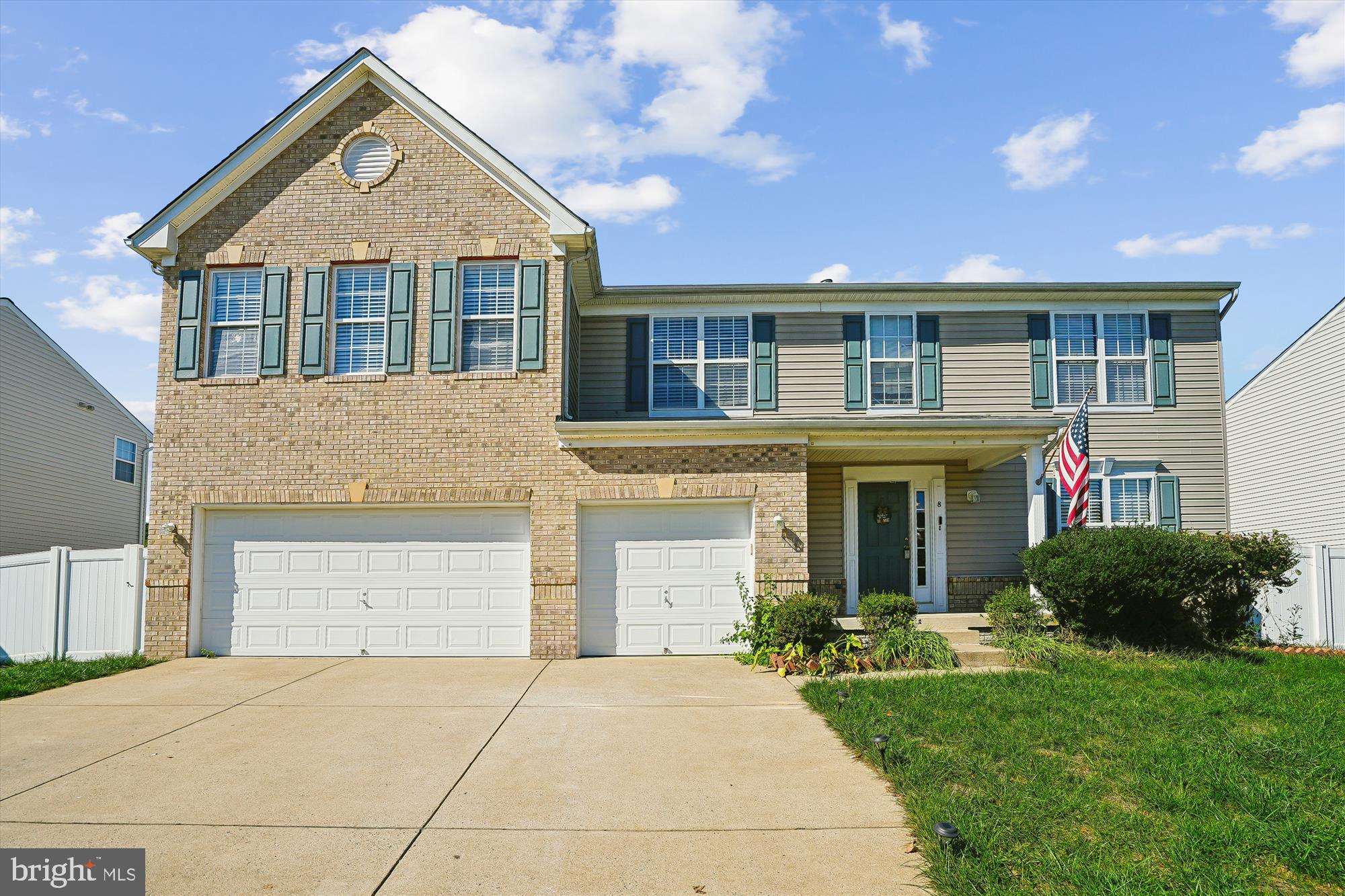 8 MINTWOOD DRIVE