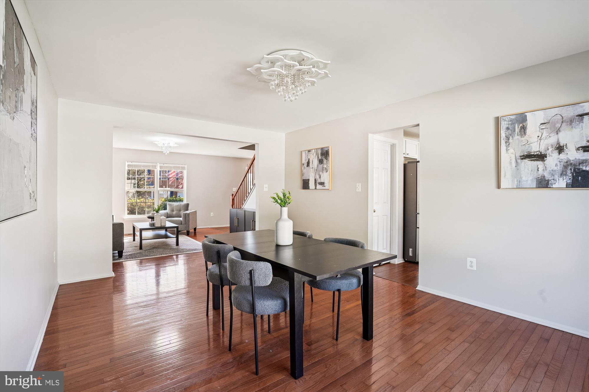8 MINTWOOD DRIVE