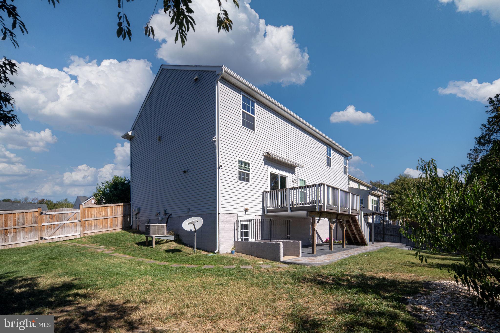 15 WARBLER COURT
