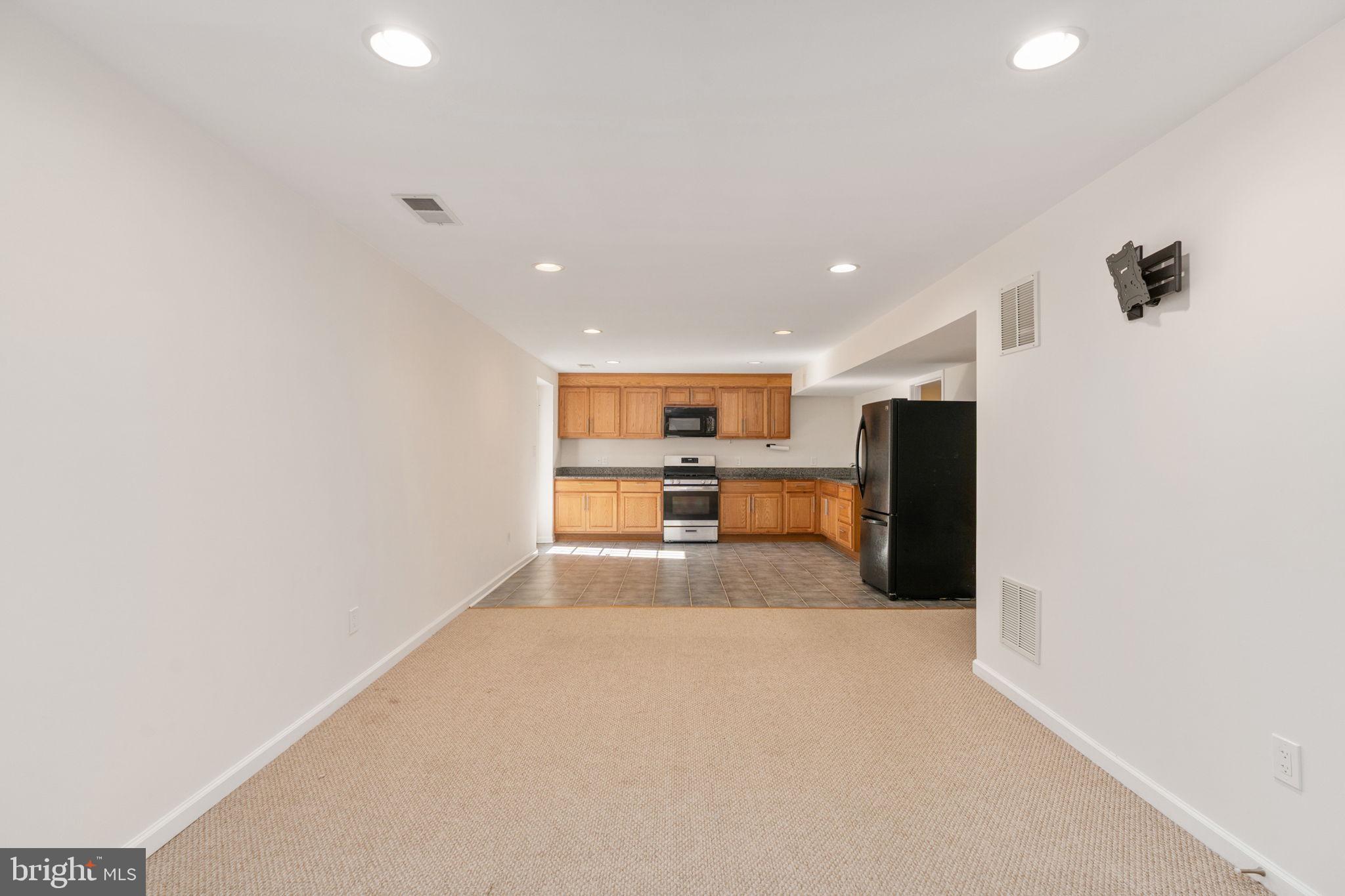 15 WARBLER COURT