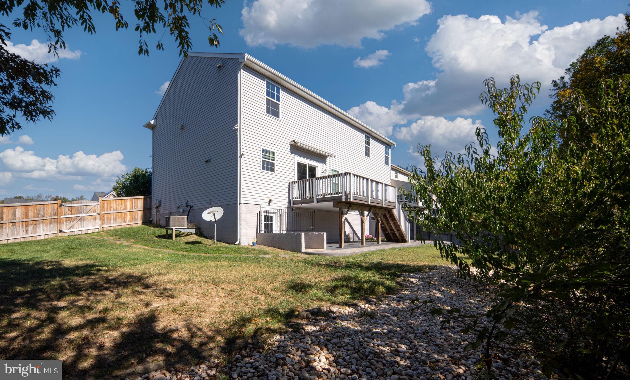 15 WARBLER COURT