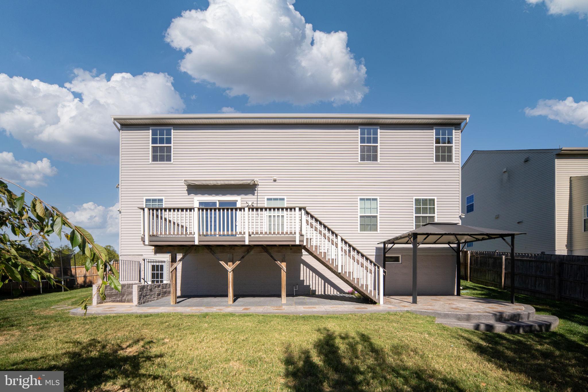 15 WARBLER COURT