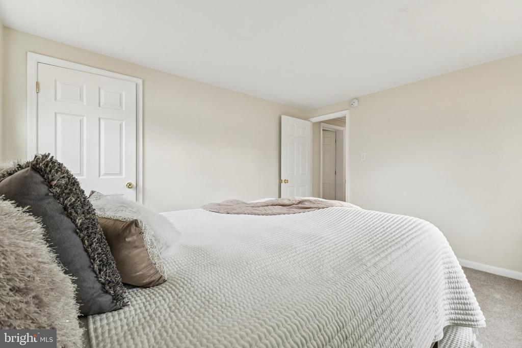 3 MARTHA COURT