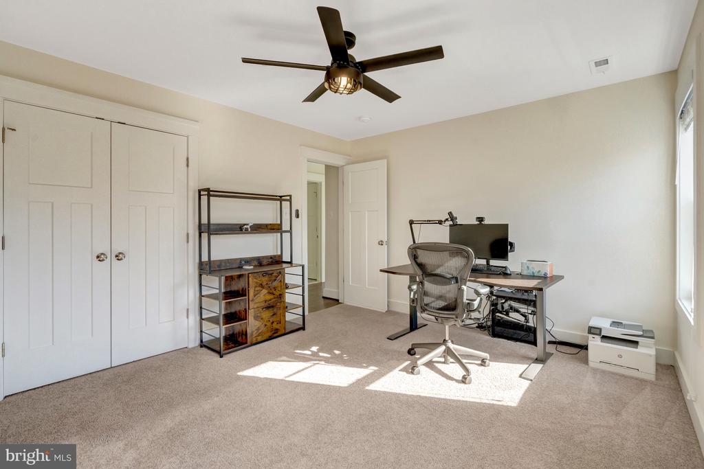 116 HIDDEN LANE