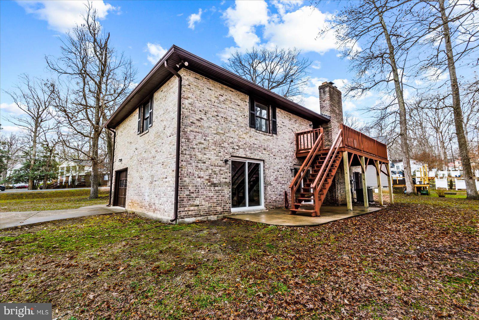 1210 RICHMOND DRIVE