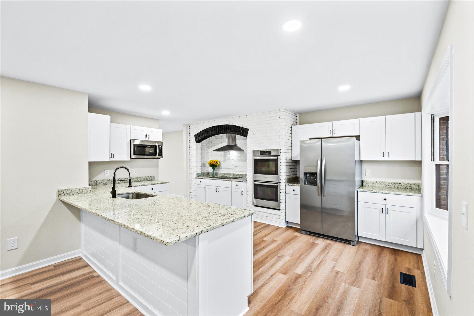 1210 RICHMOND DRIVE