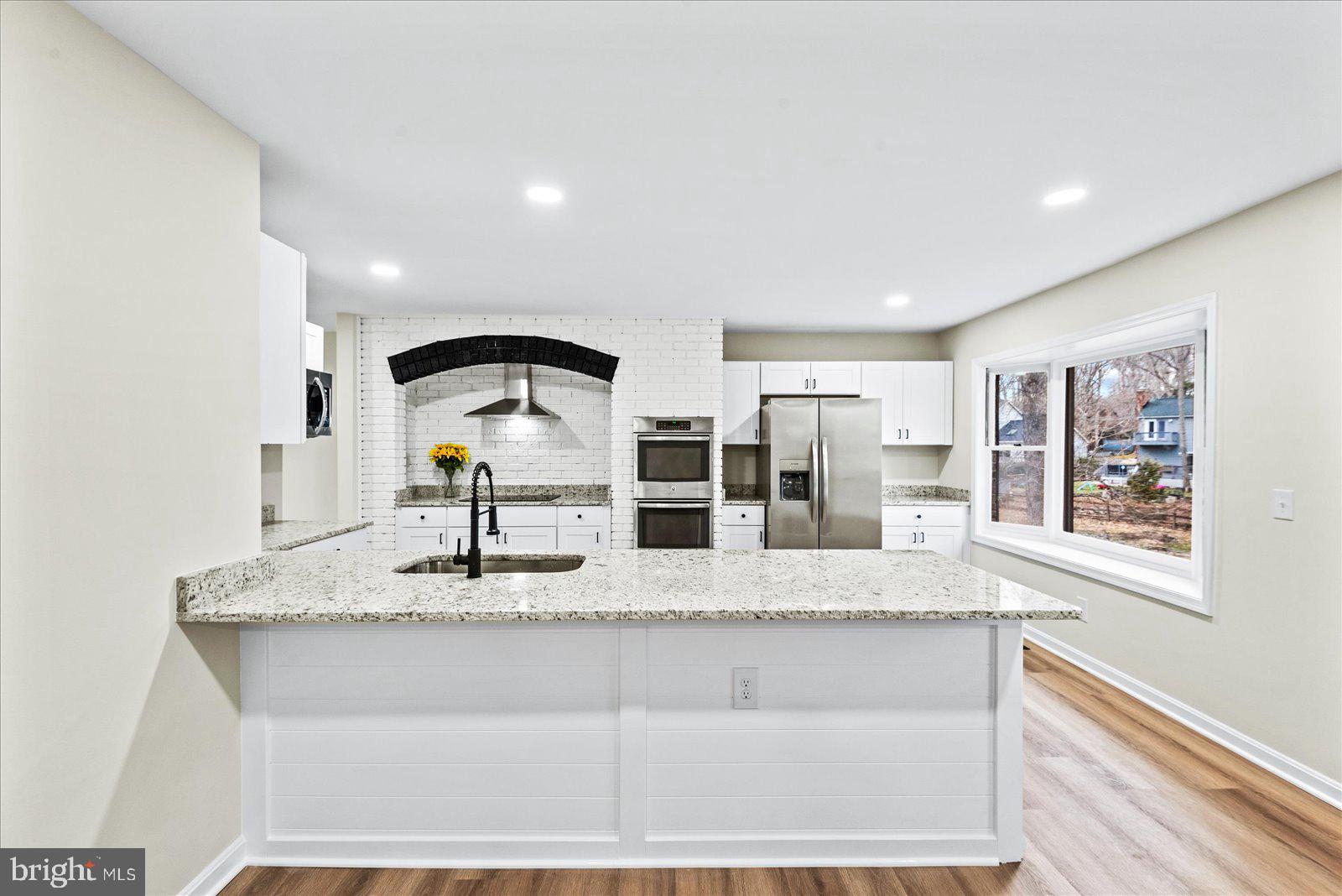 1210 RICHMOND DRIVE