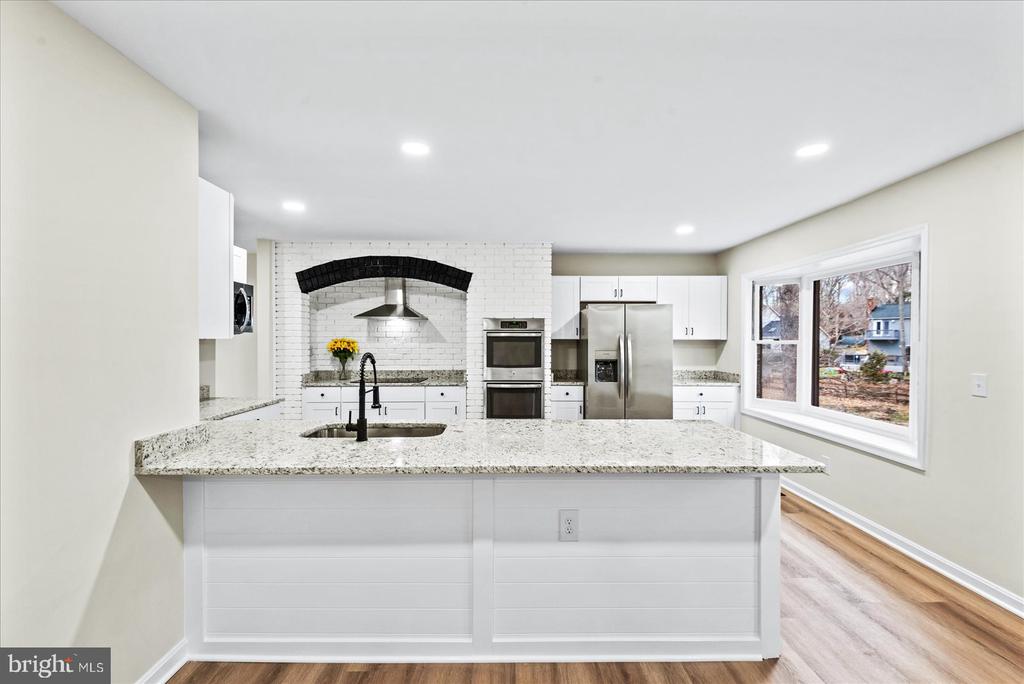 1210 RICHMOND DRIVE